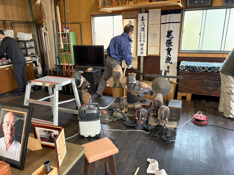 春風館道場大掃除の様子2025-3